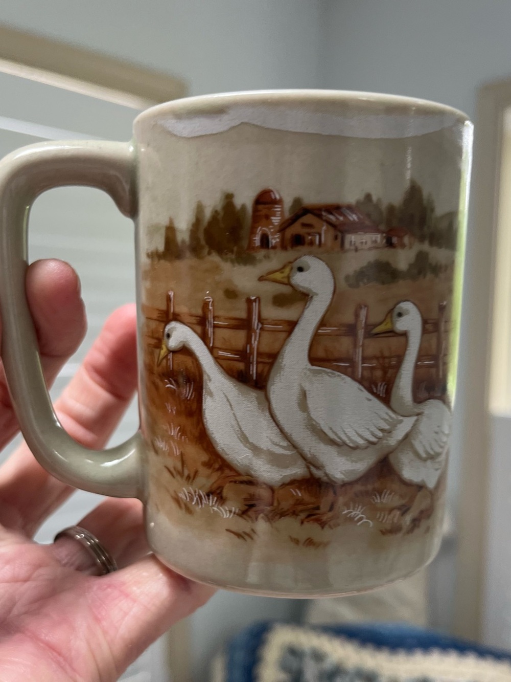 Vintage Farm Goose Ceramic Mug in Cream and Brown